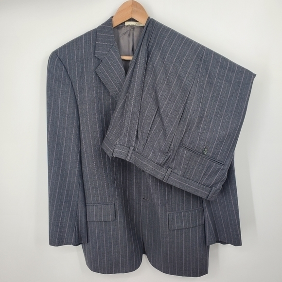 Joseph Abboud Gray with Lavender Stripe Suit 40S 36x30‎